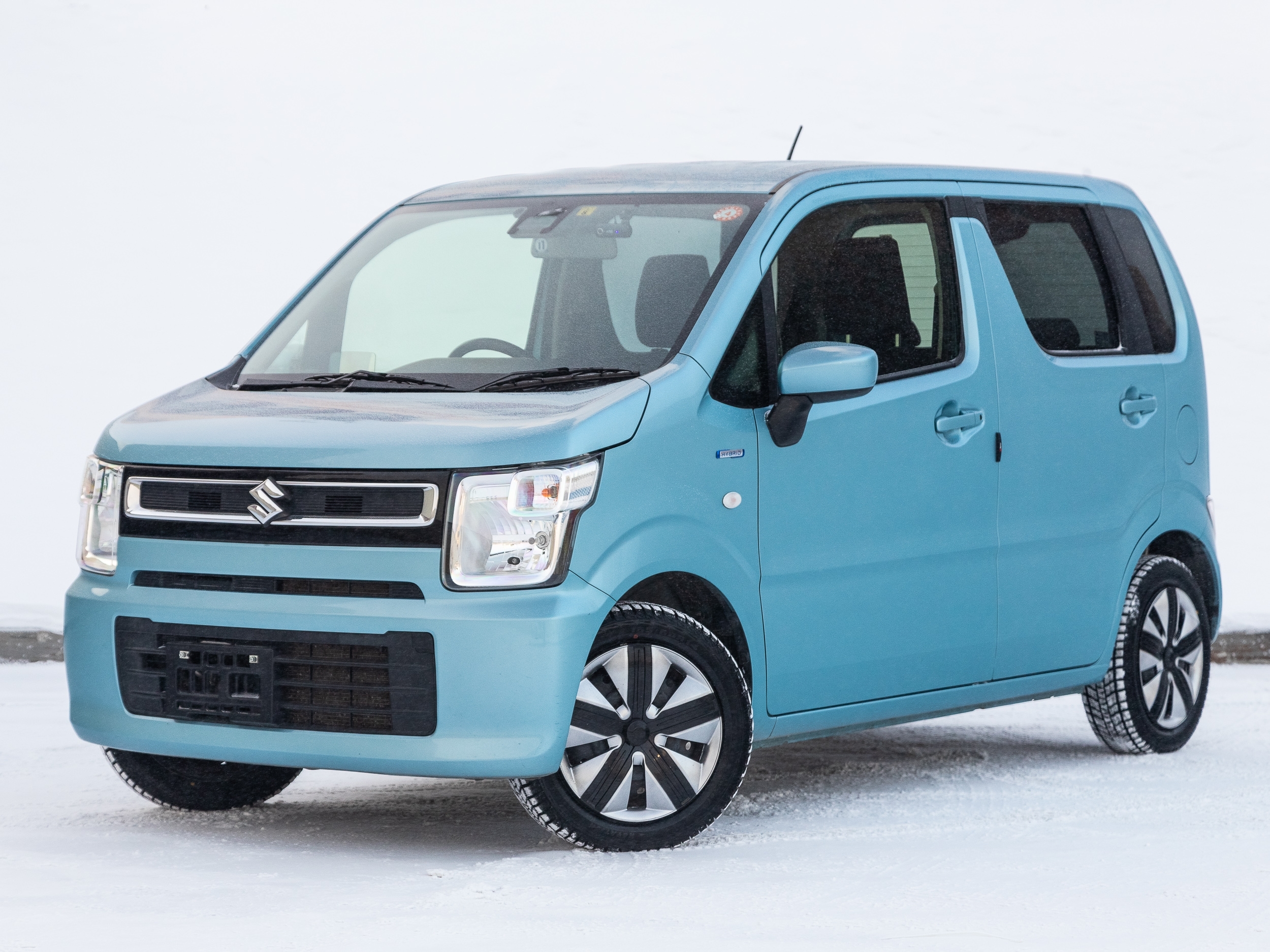 Suzuki Wagon R front + side view