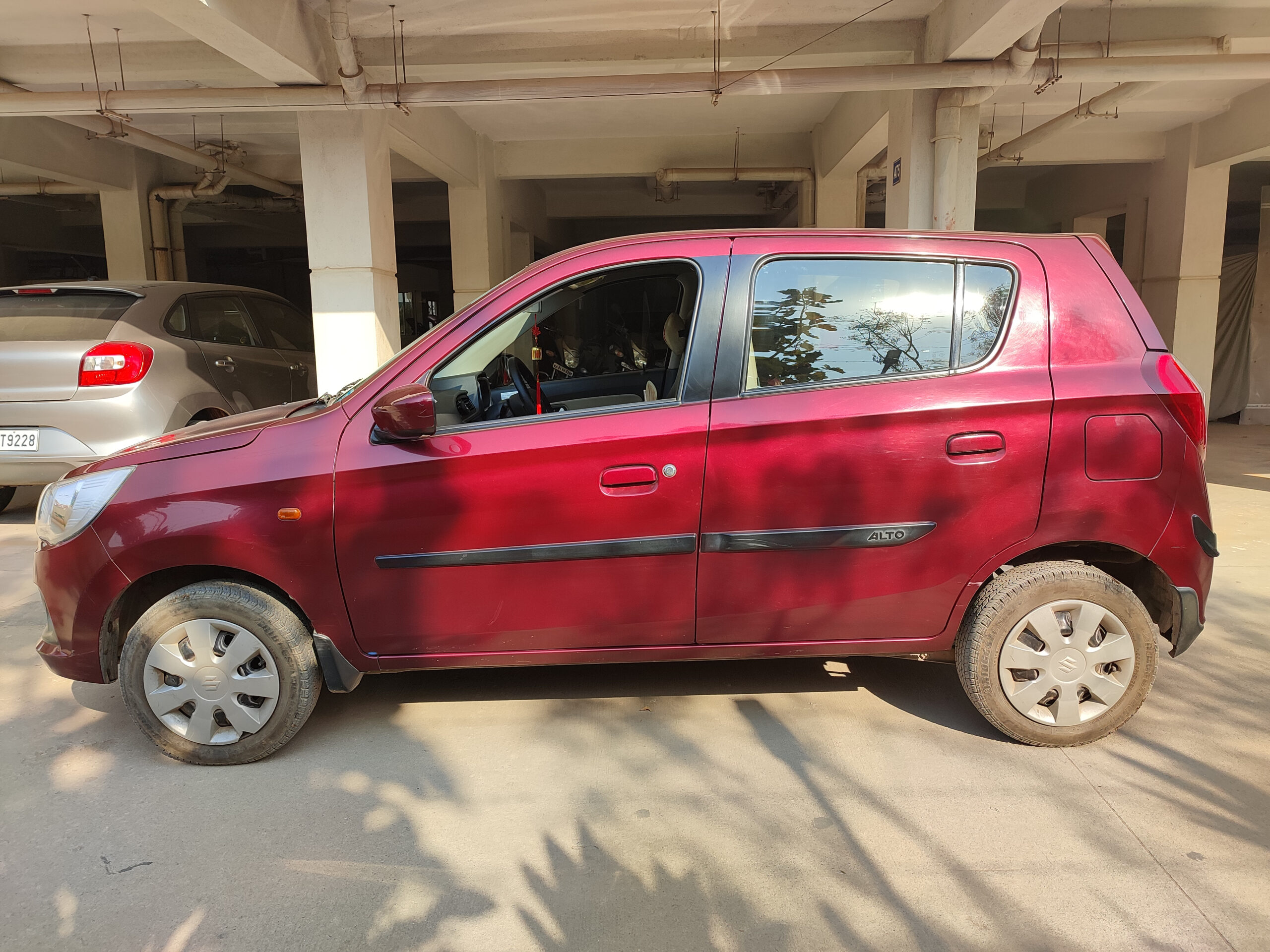 Suzuki Alto K10 side view