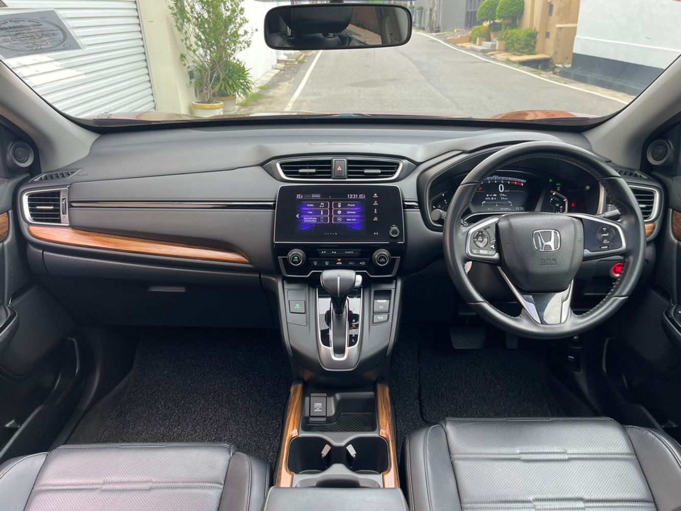 Honda CRV front interior