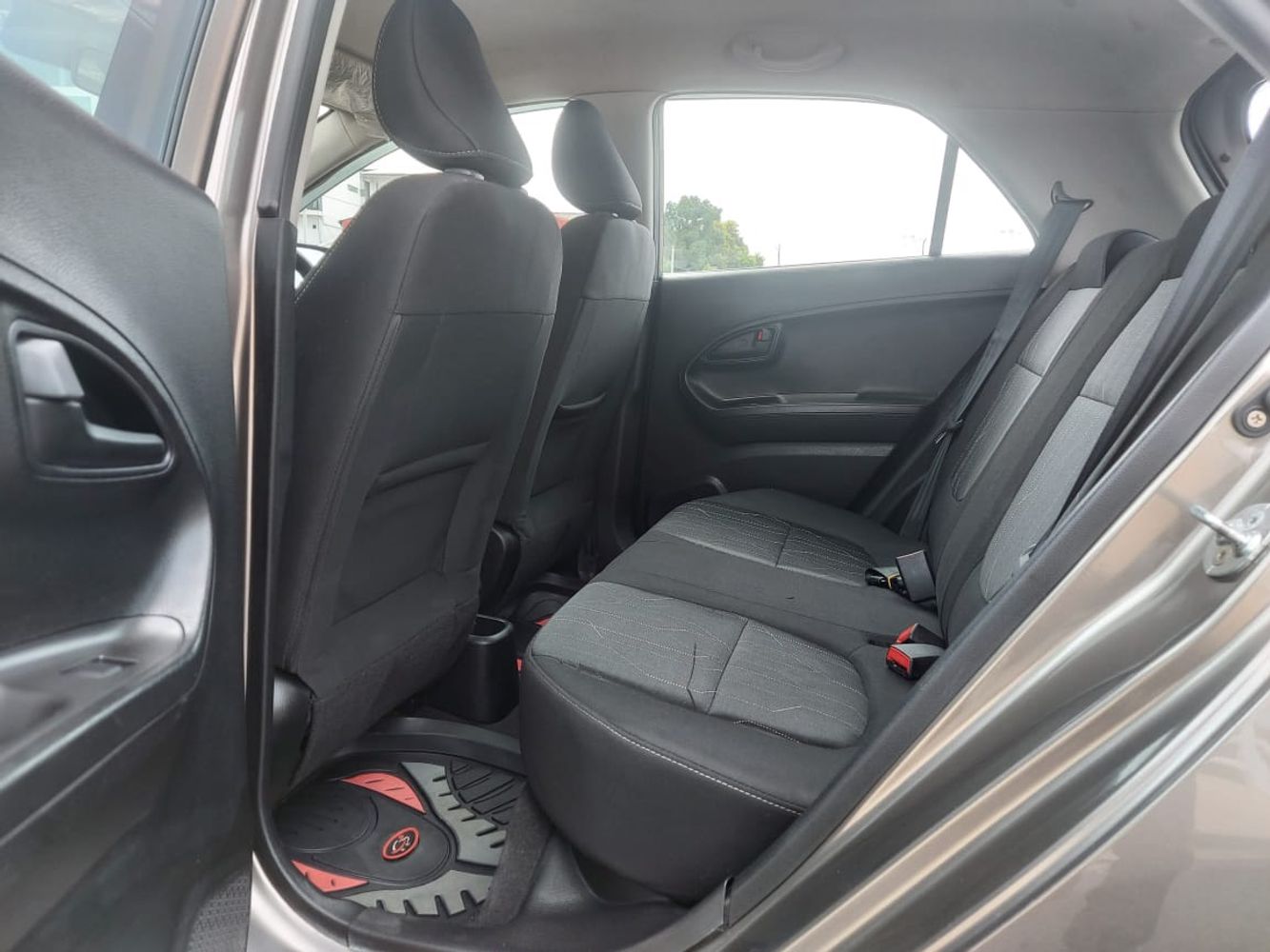 kia picanto seat