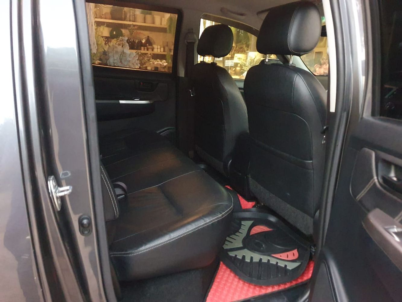 toyota hilux back interior