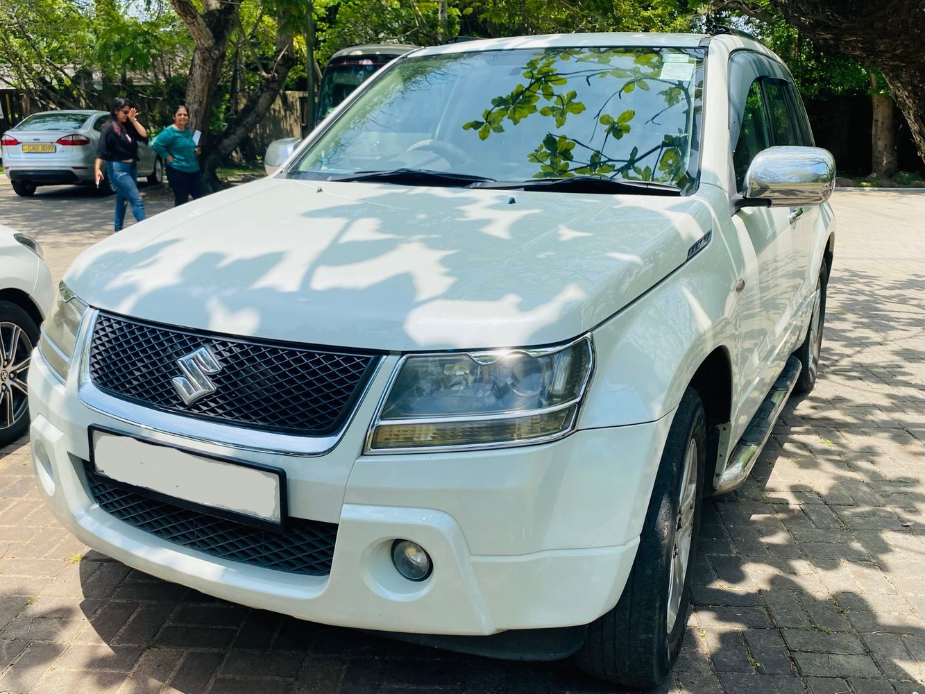 suzuki grand vitara front view