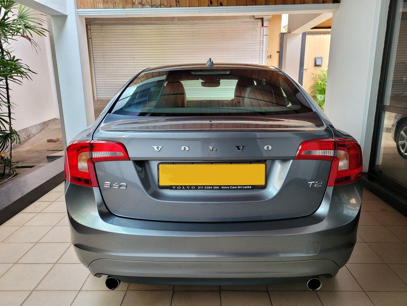 volvo s60 rear view