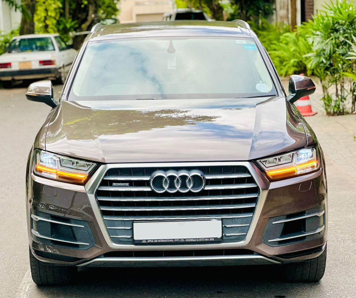 audi q7 front view