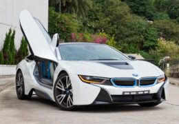 BMW i8 2016 Review