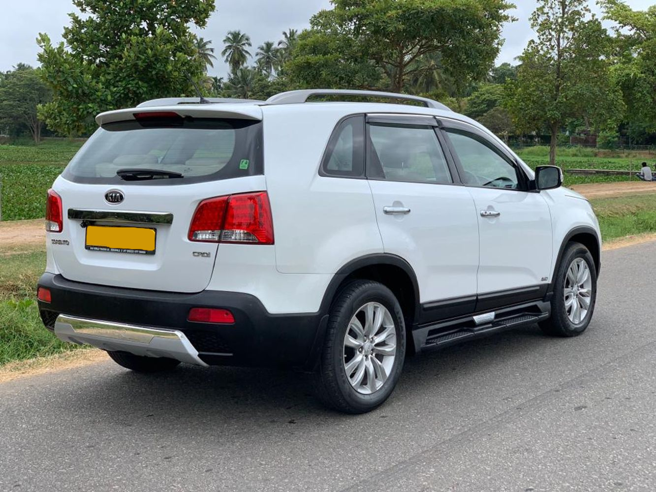 kia sorento back view