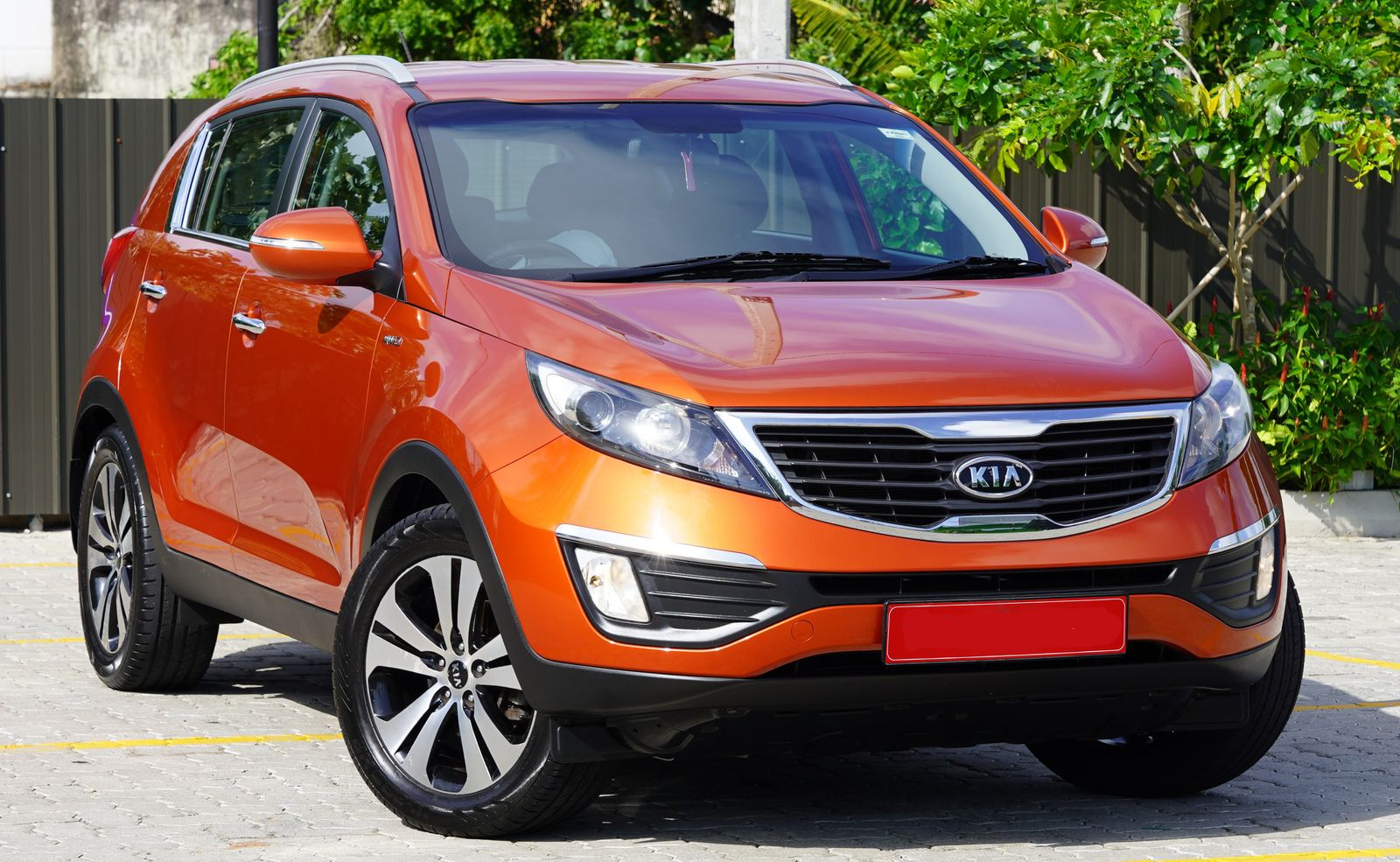 kia sportage back view