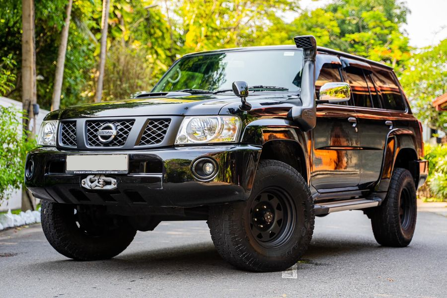 Volvo XC90 vs Nissan Patrol 