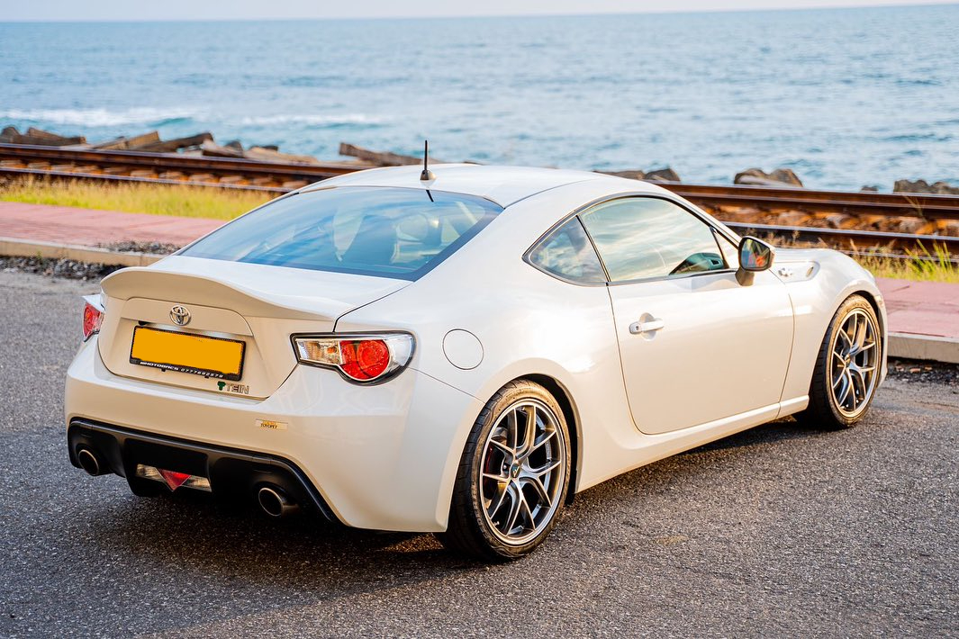 toyota gt86 side