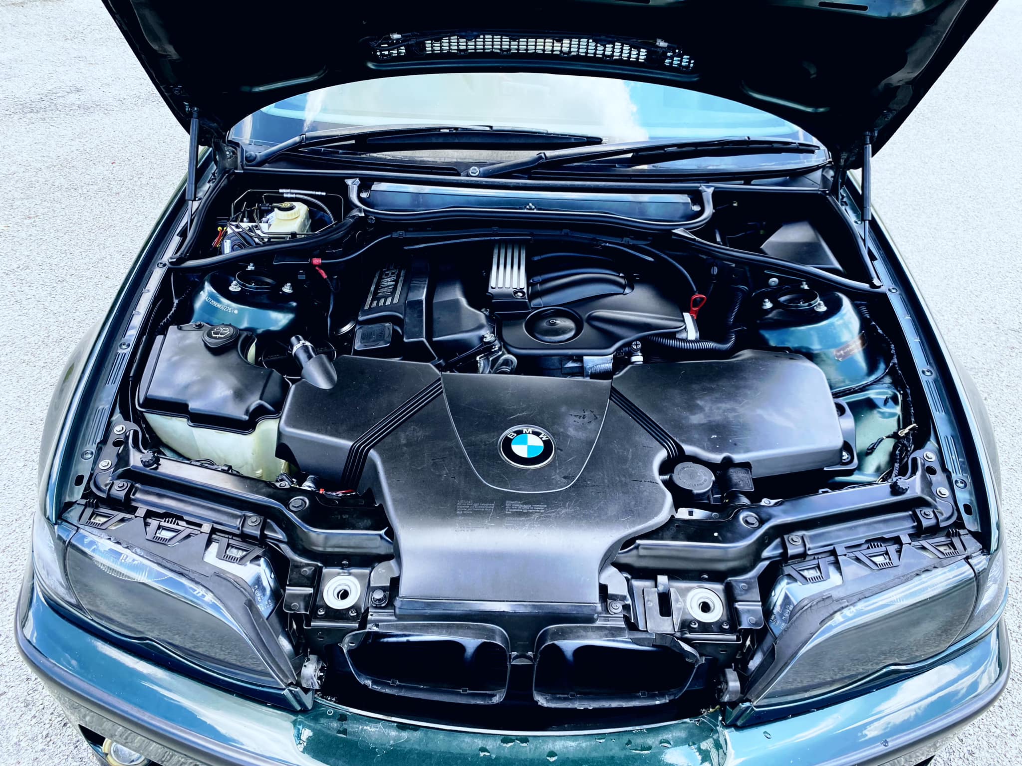 bmw e46 2007 engine bay