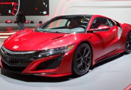 Honda NSX 2016 Review – an Iconic Hybrid Supercar