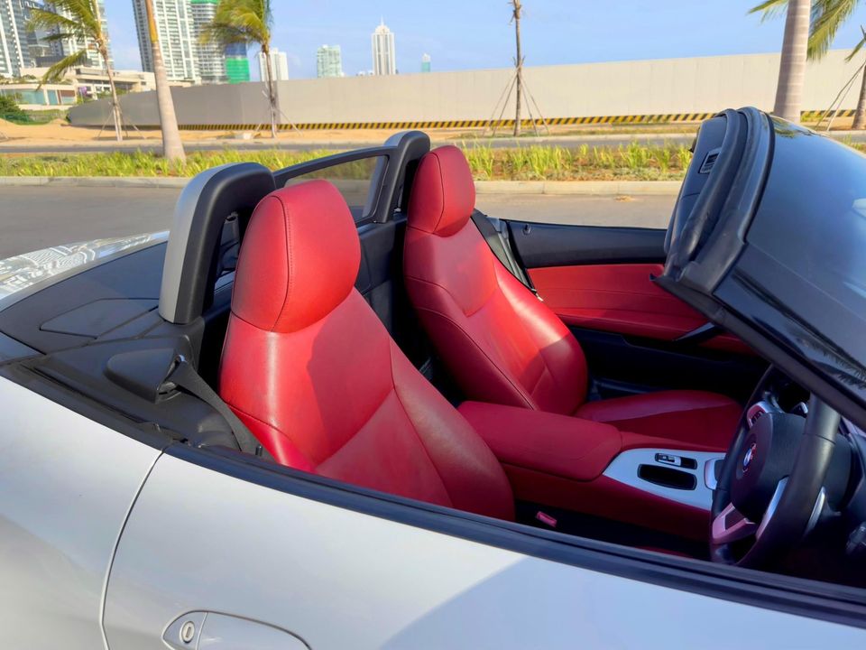 z4 seats