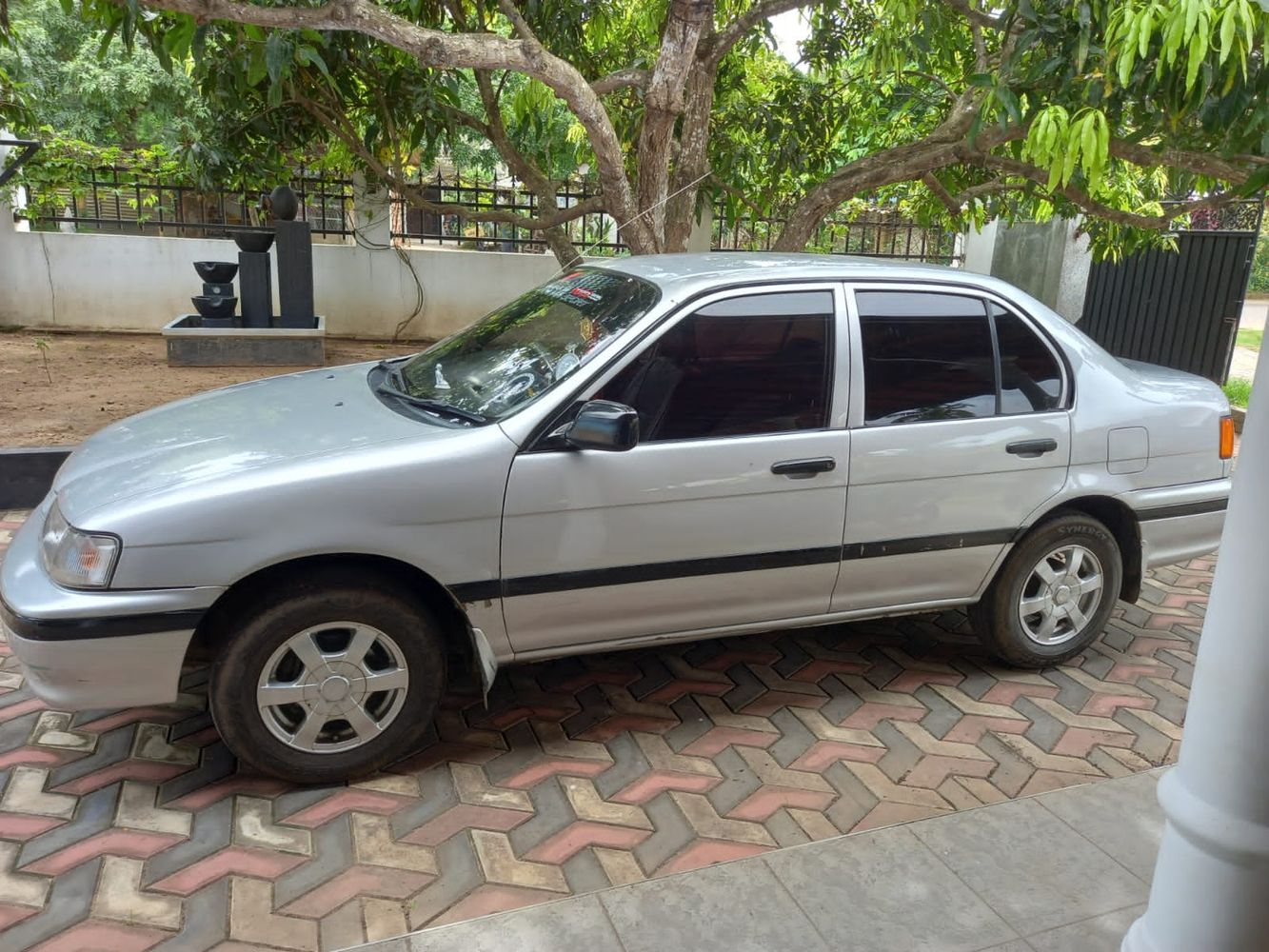 Toyota Tercel 1994 side view