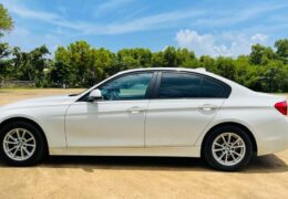 BMW 318i 2016 Review – a Luxury Compact Executive Car