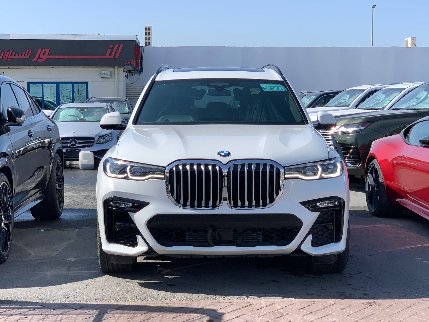 bmw x7 front view