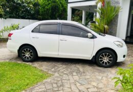 Toyota Belta 2008 Cars Review: Full Specifications, Images